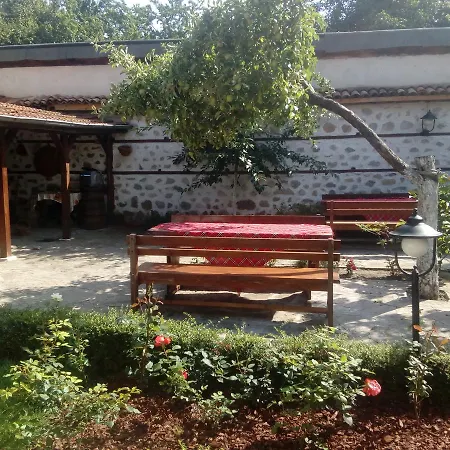 Staria Komita Guest house