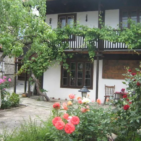 Guest house Staria Komita 2*