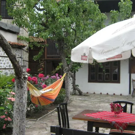 Guest house Staria Komita 2*